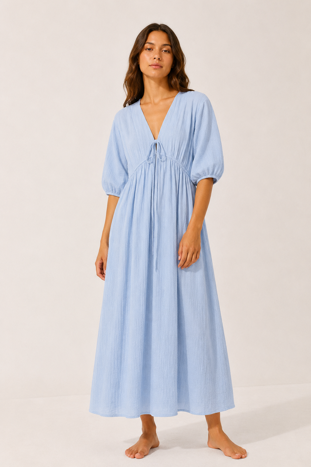 Robe longue fluide à encolure V